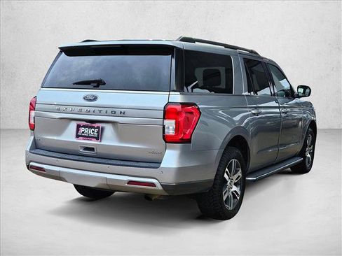Used 2022 Ford Expedition Max XLT RWD image 4