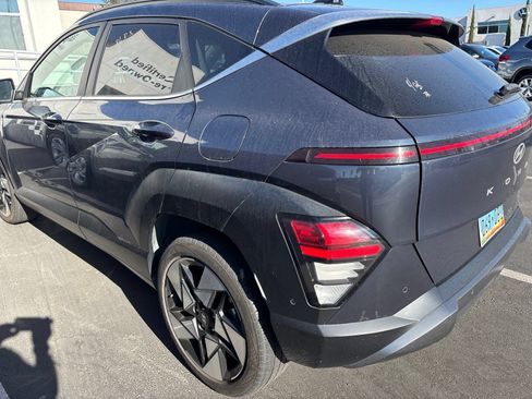 Used 2024 Hyundai Kona Limited FWD image 15