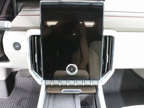 Used 2024 GMC Acadia Denali image 14