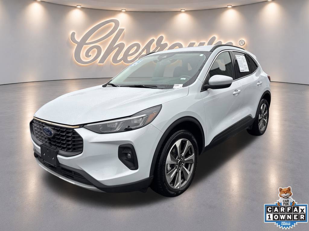 Used 2025 Ford Escape Platinum AWD/4WD image 1