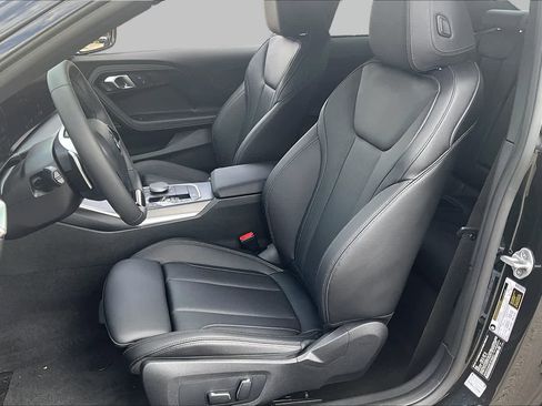 Used 2026 BMW 230i Coupe w/ Convenience Package RWD image 7