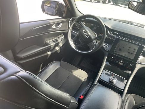 Used 2023 Jeep Grand Cherokee Altitude AWD/4WD image 22