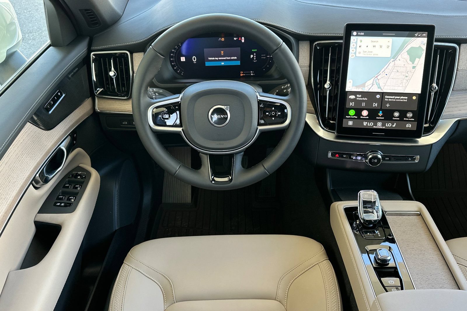 New 2026 Volvo XC90 T8 Plus w/ Protection Package Premier AWD/4WD image 14