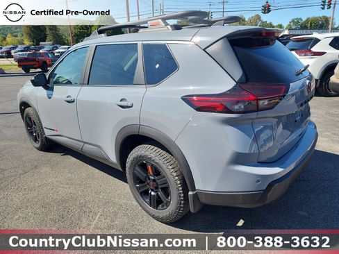 Used 2026 Nissan Rogue SV AWD/4WD image 6
