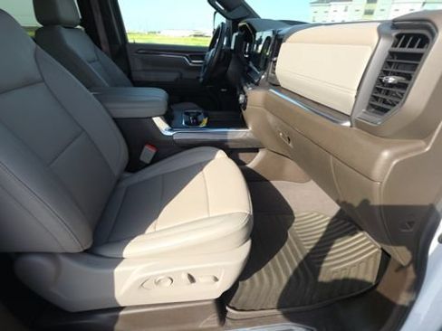 Used 2024 Chevrolet Silverado 2500 LTZ w/ LTZ Plus Package AWD/4WD image 30