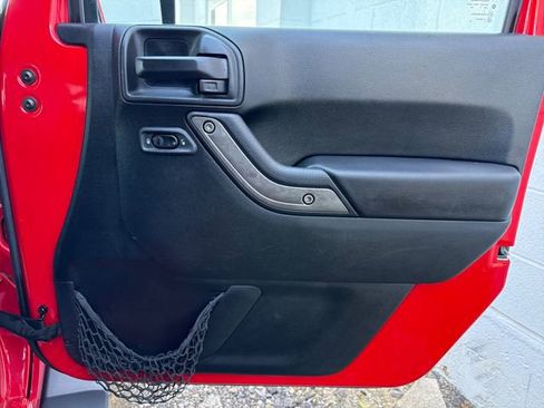 Used 2017 Jeep Wrangler Sport AWD/4WD image 22