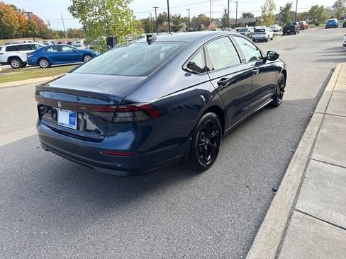 New 2025 Honda Accord SE image 4