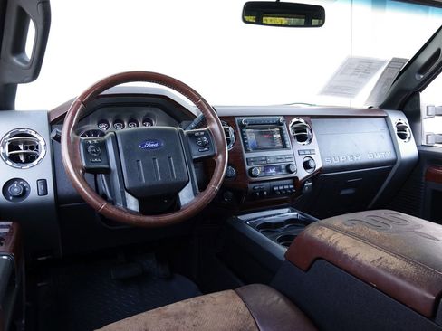 Used 2012 Ford F250 King Ranch w/ King Ranch w/Chrome Pkg image 6