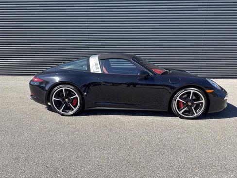 Used 2015 Porsche 911 Targa 4S image 8