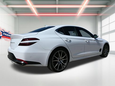 Used 2025 Genesis G70 2.5T RWD image 3