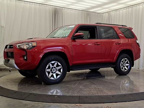 Certified 2024 Toyota 4Runner TRD Off-Road AWD/4WD image 3