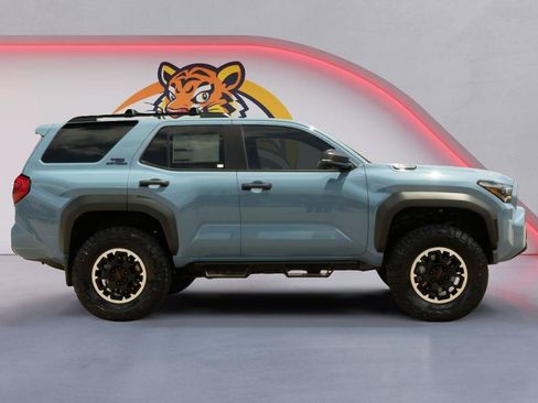 New 2026 Toyota 4Runner TRD Off-Road Premium AWD/4WD image 4