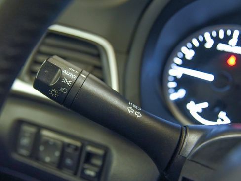 Used 2017 Nissan Sentra SV image 20