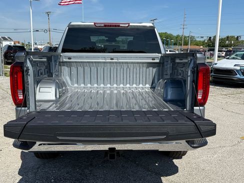 New 2026 GMC Sierra 1500 SLT w/ SLT Convenience Package AWD/4WD image 6