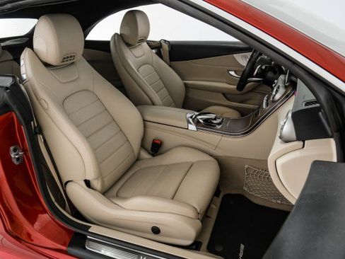 Used 2019 Mercedes-Benz C 300 Cabriolet image 33