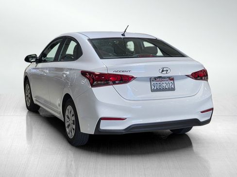 Used 2022 Hyundai Accent SE FWD image 5