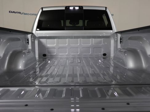 New 2026 RAM 2500 Big Horn AWD/4WD image 8