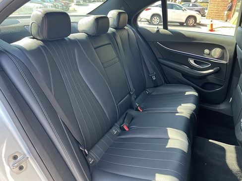 Used 2022 Mercedes-Benz E 350 Sedan image 32