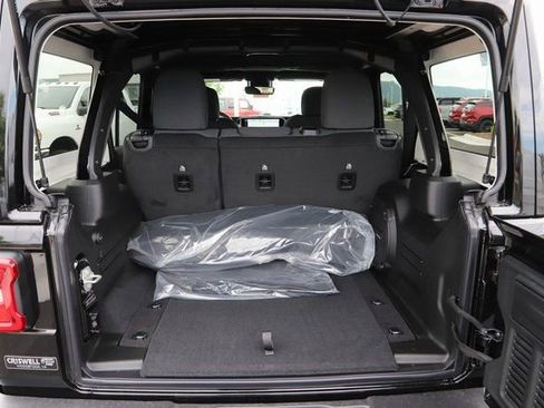 New 2024 Jeep Wrangler Sahara w/ Technology Group image 10