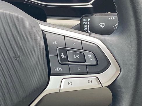 Certified 2024 Volkswagen Jetta SE image 8