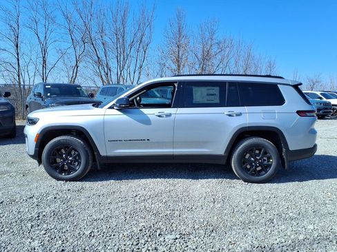 New 2026 Jeep Grand Cherokee L 4WD image 2