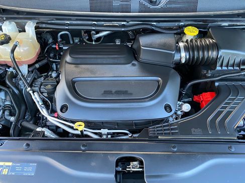 Used 2021 Chrysler Voyager Lxi image 28