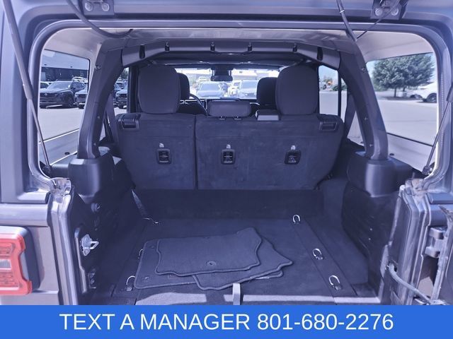 Used 2024 Jeep Wrangler Unlimited Rubicon 4xe AWD/4WD image 26