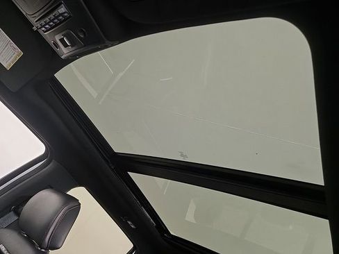 Used 2022 Ford F250 Platinum w/ Tremor Off-Road Package image 15