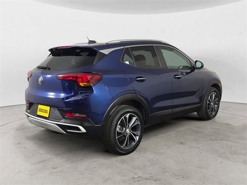 Used 2023 Buick Encore GX Select image 5