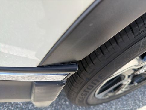 Used 2018 Honda CR-V Touring image 7
