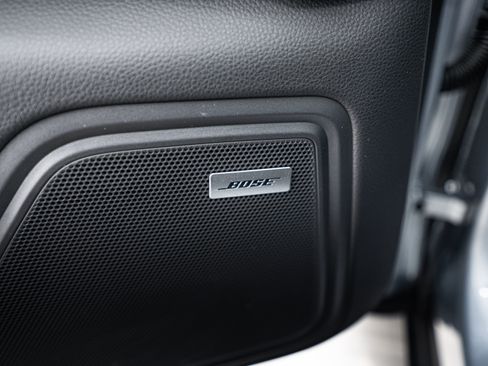 Certified 2026 Porsche Macan image 19