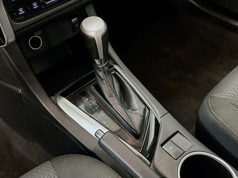 Used 2018 Toyota Corolla LE w/ Body Protection Package FWD image 24