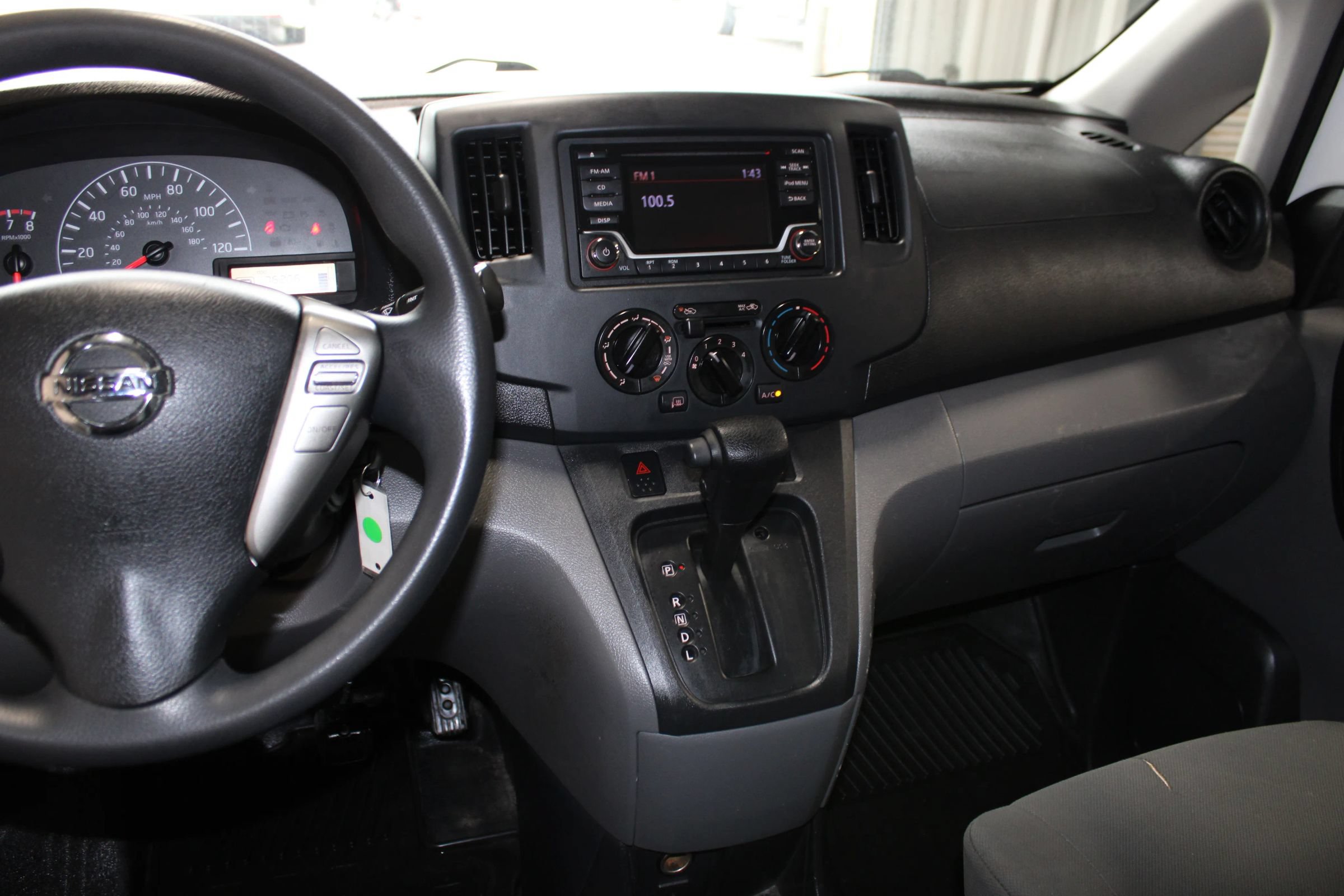 Used 2018 Nissan NV200 SV FWD image 13