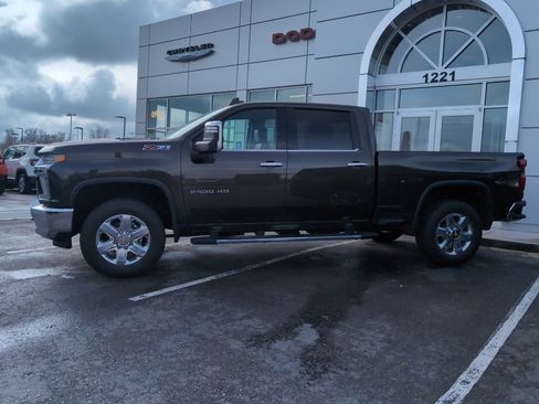 Used 2022 Chevrolet Silverado 2500 LTZ w/ Z71 Off-Road Package image 7