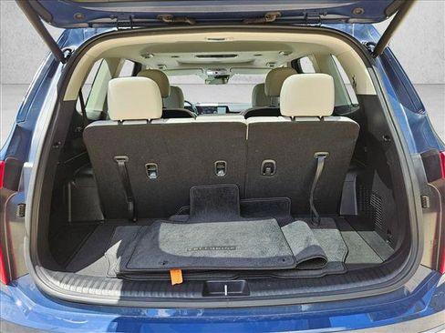 Used 2025 Kia Telluride S FWD image 21