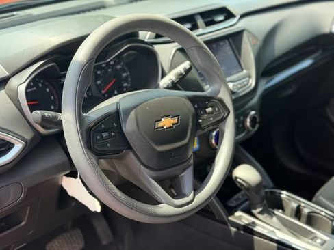 Used 2021 Chevrolet TrailBlazer LS FWD image 7
