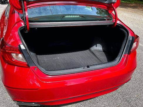 Used 2018 Honda Accord Sport image 37