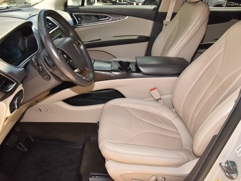 Used 2020 Lincoln Nautilus Reserve w/ Equipment Group 201A AWD/4WD image 13