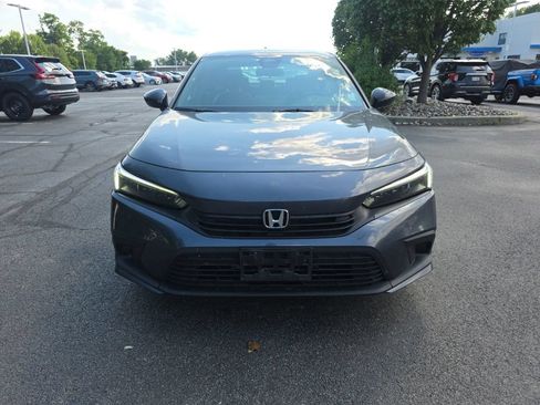 Used 2023 Honda Civic Sport image 2