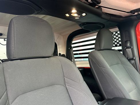 Used 2020 Jeep Wrangler Sport image 17