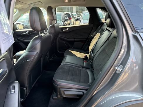 Used 2022 Ford Escape SEL w/ SEL Stealth AWD Package image 15