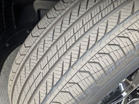 Certified 2025 Mercedes-Benz GLB 250 250 image 12