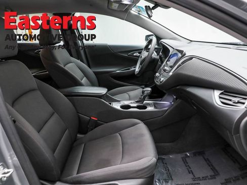 Used 2024 Chevrolet Malibu LT image 24