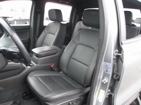 Used 2023 Chevrolet Colorado LT w/ LT Convenience Package III image 18