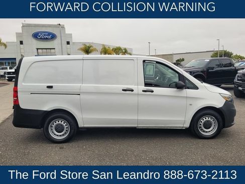 Used 2023 Mercedes-Benz Metris image 7