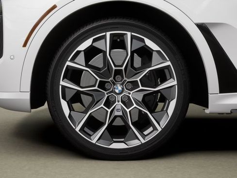 New 2026 BMW X7 xDrive40i image 31