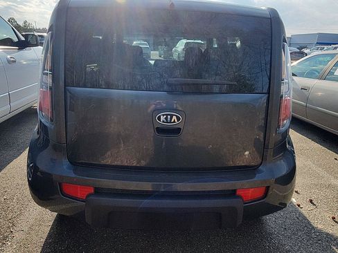 Used 2011 Kia Soul + w/ Audio Pkg image 3