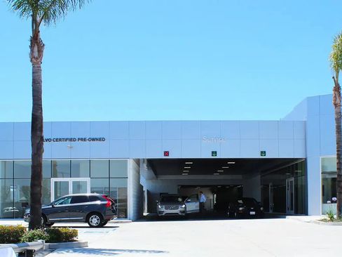 Certified 2024 Volvo XC90 T8 Plus image 34