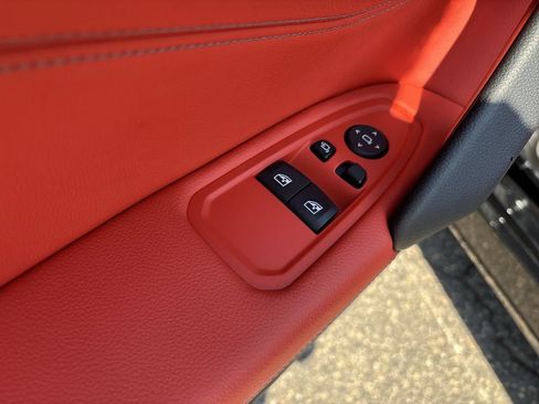 Used 2024 BMW Z4 M40i w/ Premium Package RWD image 27