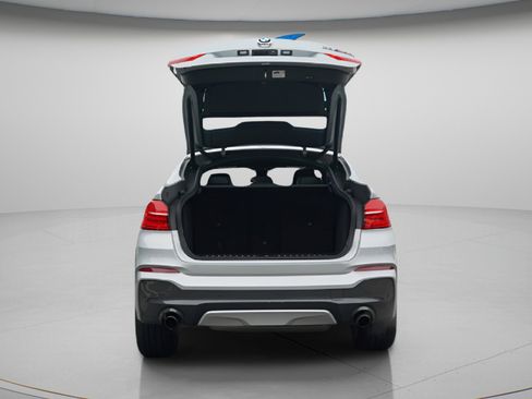 Used 2018 BMW X4 M40i image 49